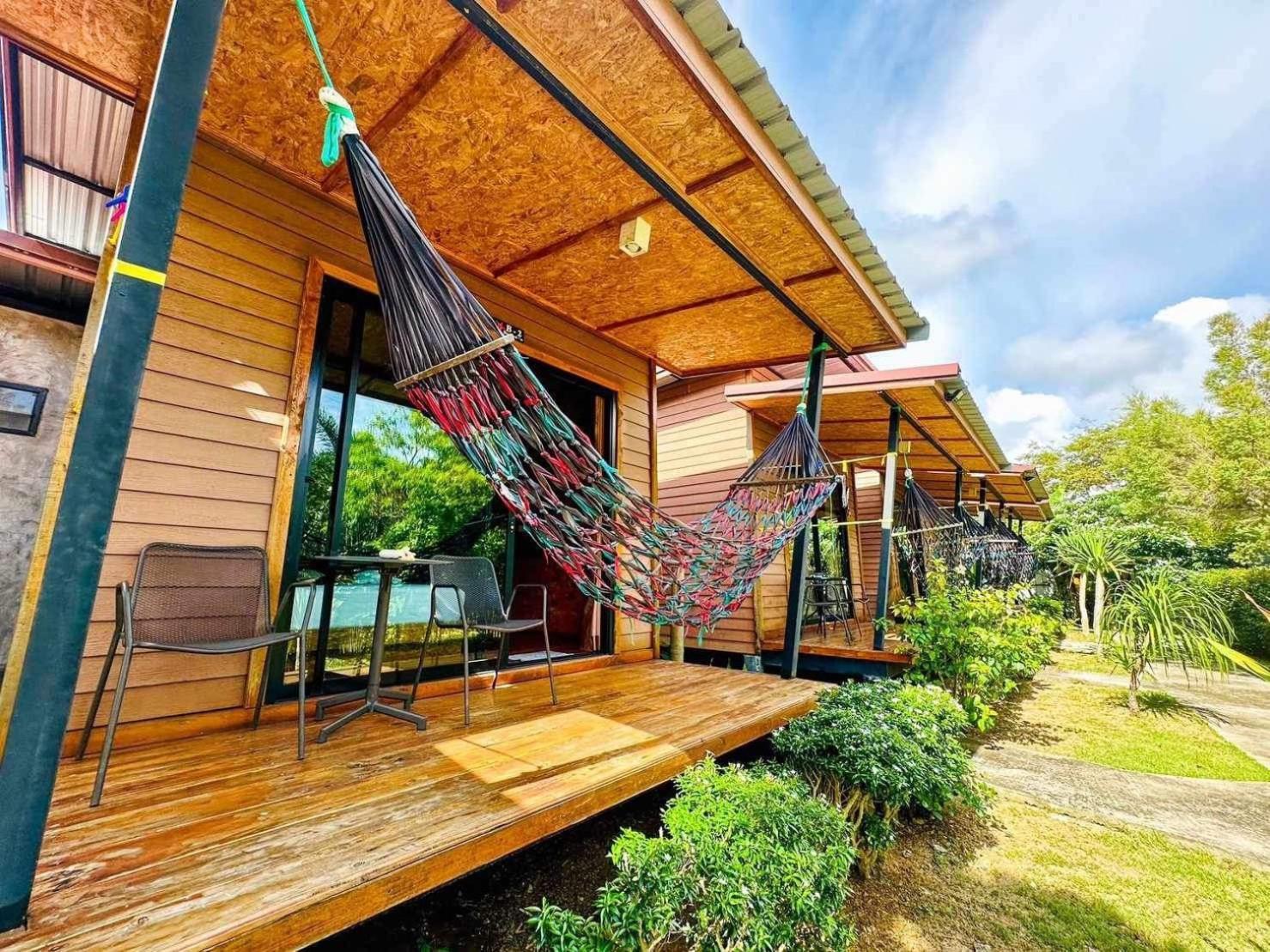 Check In Lanta Hotel Koh Lanta Bagian luar foto